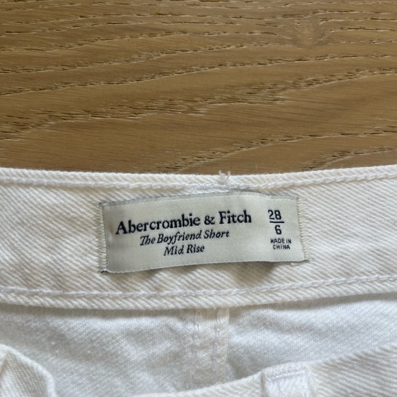 Abercrombie Boyfriend Short Midrise - Picture 3 of 3